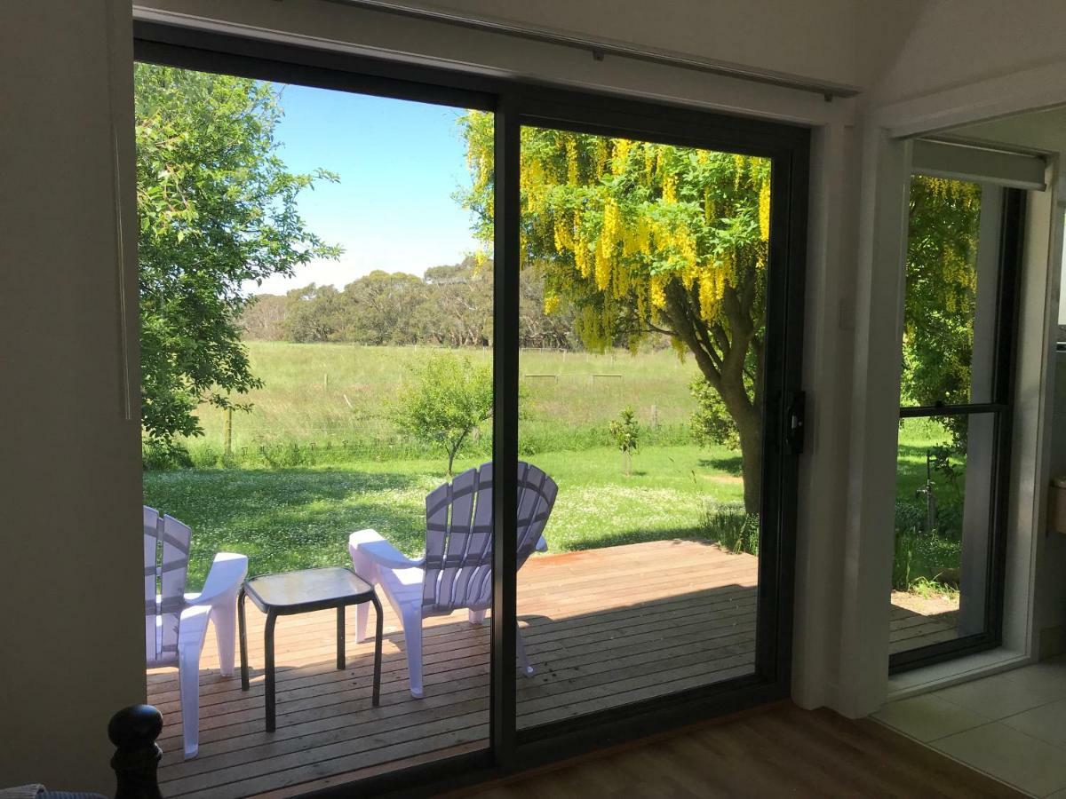 Langleys Port Campbell Hobby Farm Apartment Exterior photo